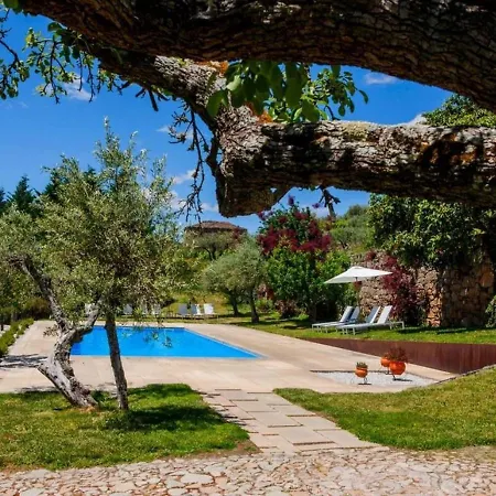 Nice Holiday In Carrazeda De Ansia With Private Terrace 펜션 *